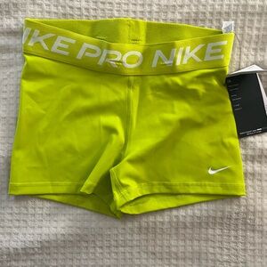 Nike-Pro